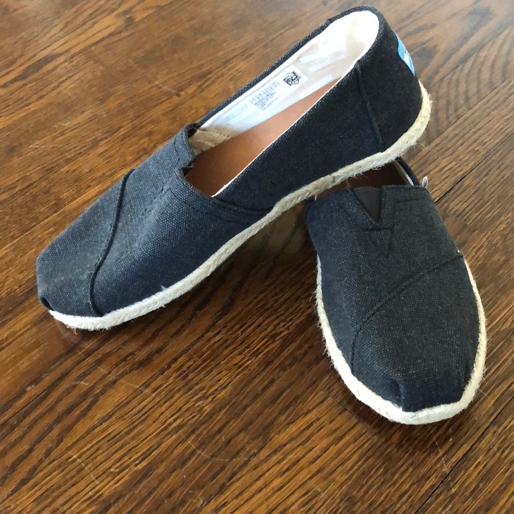 ⬇️Tom’s Black Women’s Canvas Classics❗️